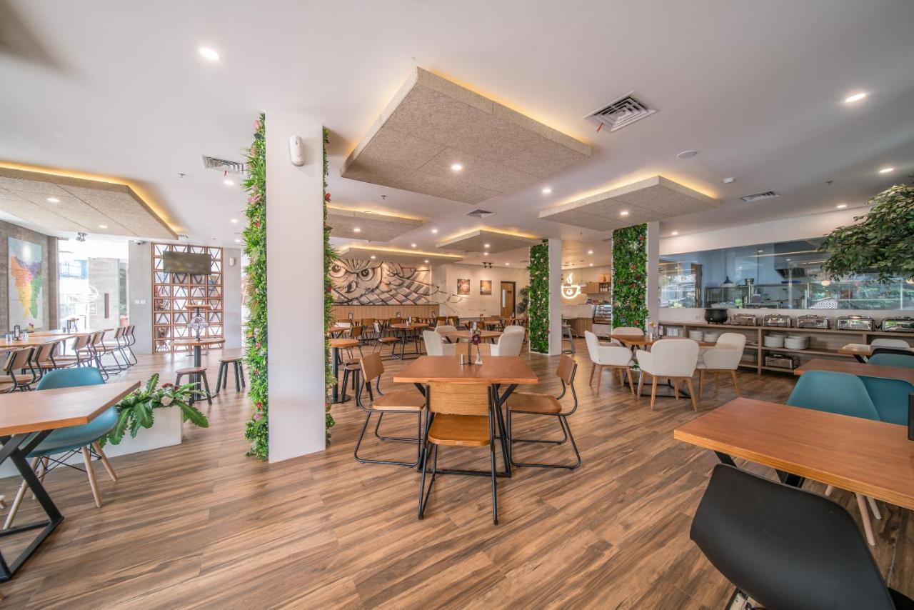 All Nite & Day Kebon Jeruk Jakarta Exterior photo