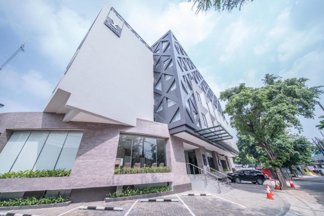All Nite & Day Kebon Jeruk Jakarta Exterior photo